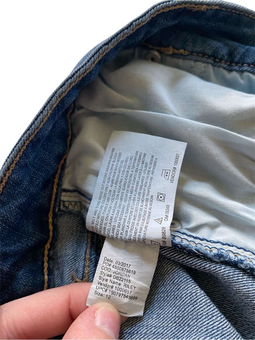 Bandolino Medium Wash Bermuda Denim Shorts Mid Rise Stretch Womens 12 - Picture 6 of 12
